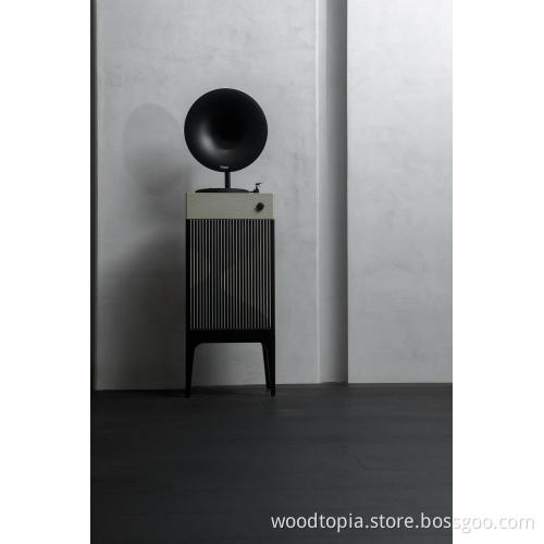 Solid flooring Oak Household bedroom black stain resistant
